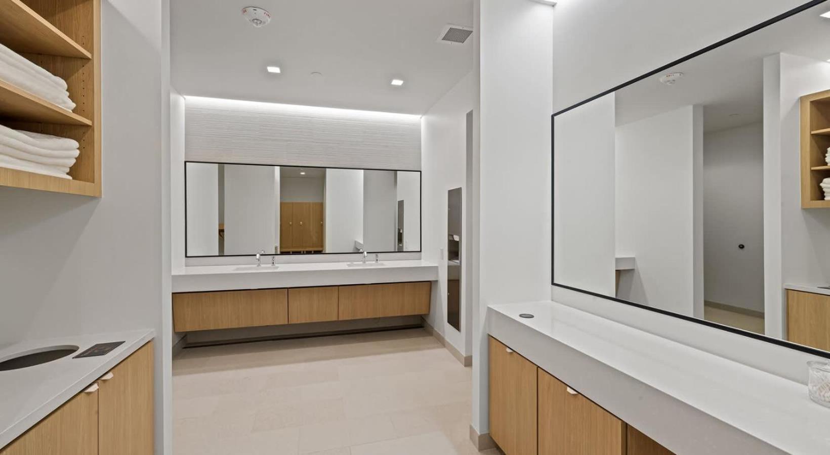 High-Rise Apt Raleigh Free Parking & Sunset View 1 Exterior photo