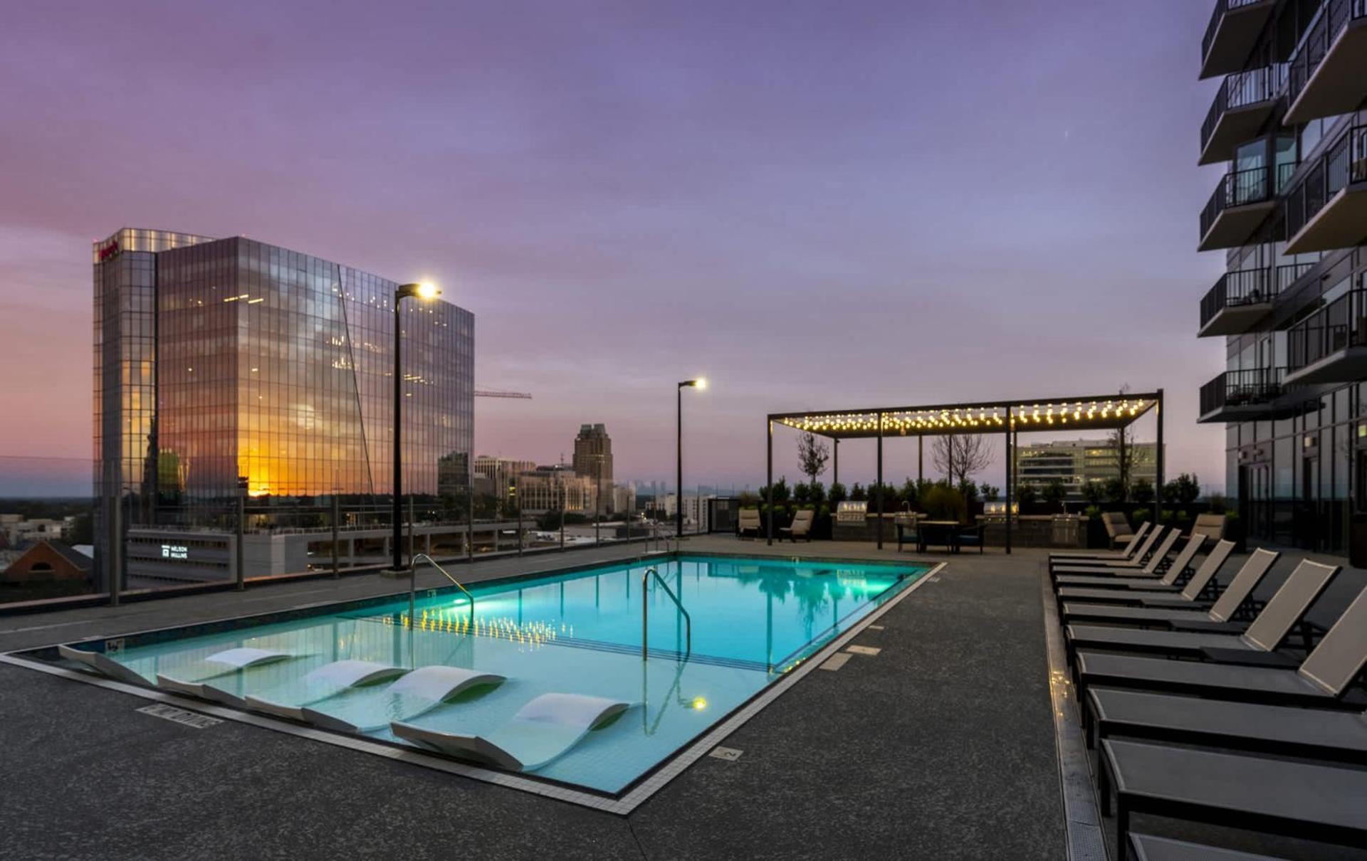 High-Rise Apt Raleigh Free Parking & Sunset View 1 Exterior photo